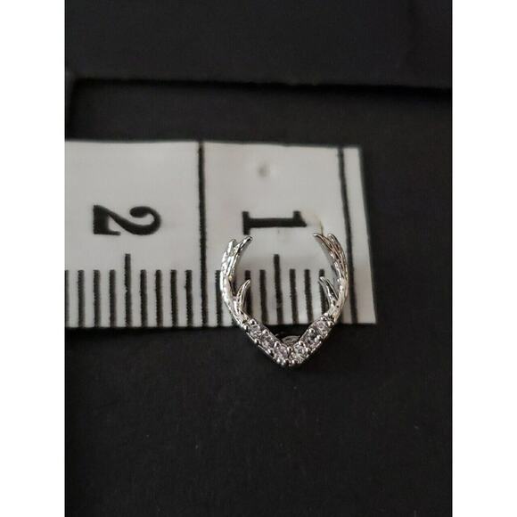 Secret Box New York White Gold Dipped CZ Antler Stud Pierced Earrings, NEW - Picture 7 of 9